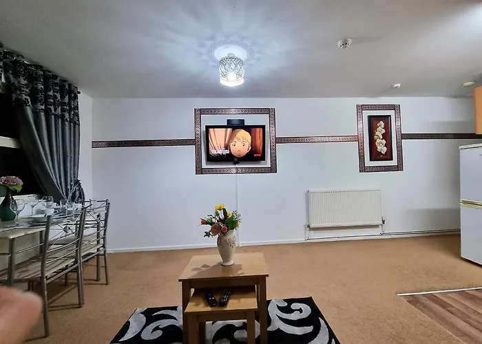 *f1*5gh* Setup For Your Relaxed & Amazing + Free Parking + Free Fast Wifi * Leeds (West Yorkshire)